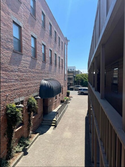 317 2nd St, Eureka, CA à louer - Photo de l’immeuble – Image 3 sur 13