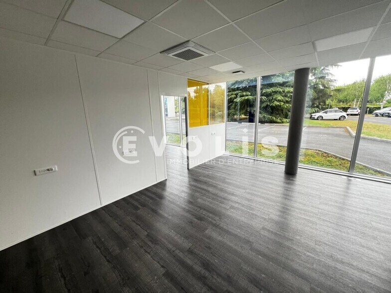 Bureau dans Evry Courcouronnes à louer - Photo intérieure – Image 3 sur 18