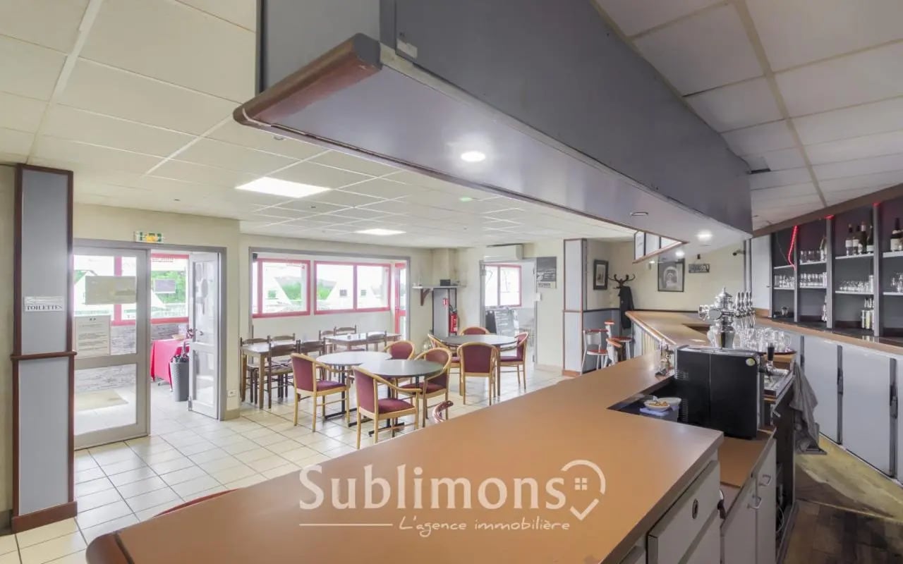 Local d'activités dans Vannes à vendre Photo de l’immeuble– Image 1 sur 12