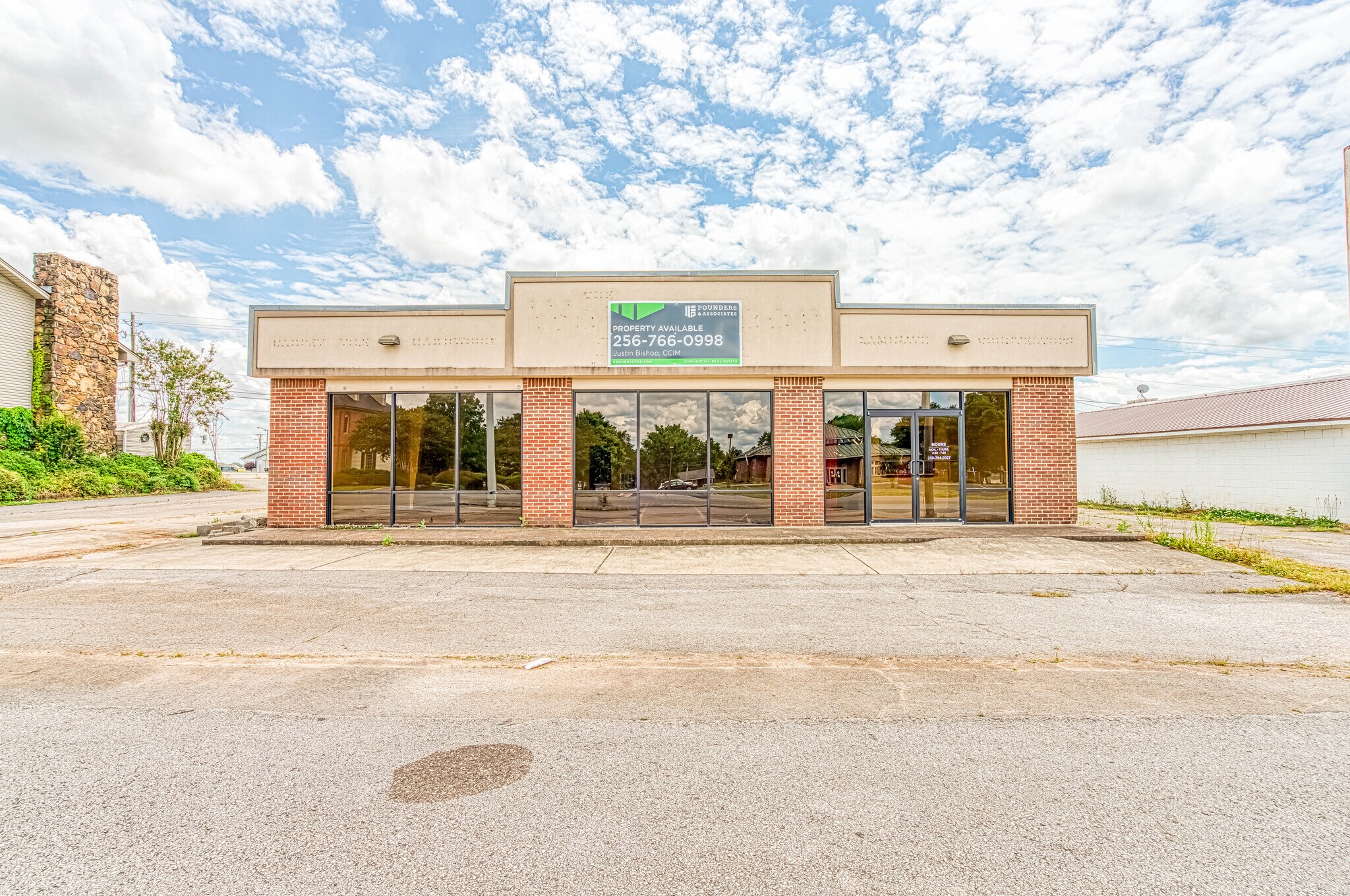 1106 E Avalon Ave, Muscle Shoals, AL à louer Photo de l’immeuble– Image 1 sur 18