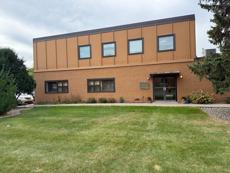 2238-2240 Edgewood Ave S, Minneapolis, MN à louer - Photo intérieure – Image 1 sur 12