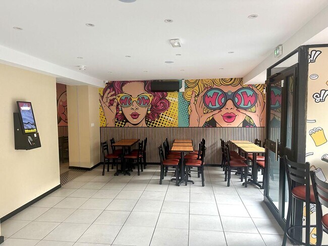 Plus de détails pour Local commercial à vendre