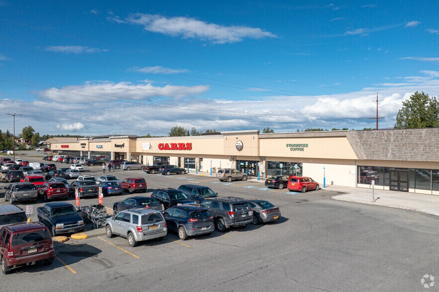 591-695 E Parks Hwy, Wasilla, AK à louer - Photo de l’immeuble – Image 3 sur 3