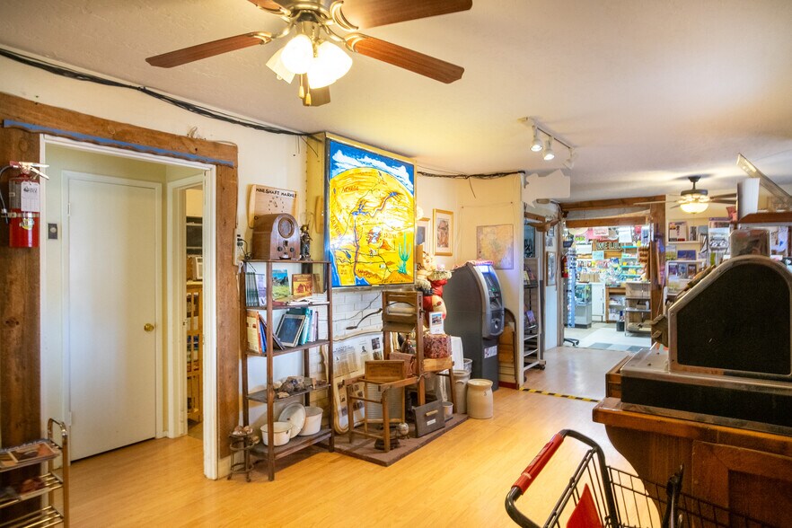 4940 Tennessee Ave, Chloride, AZ à vendre - Photo intérieure – Image 3 sur 45