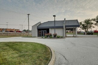 Plus de détails pour 101 N 36th St, Quincy, IL - Local commercial à louer