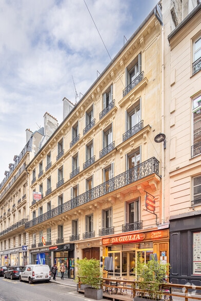 32 Rue De Caumartin, Paris à louer - Photo principale – Image 1 sur 12