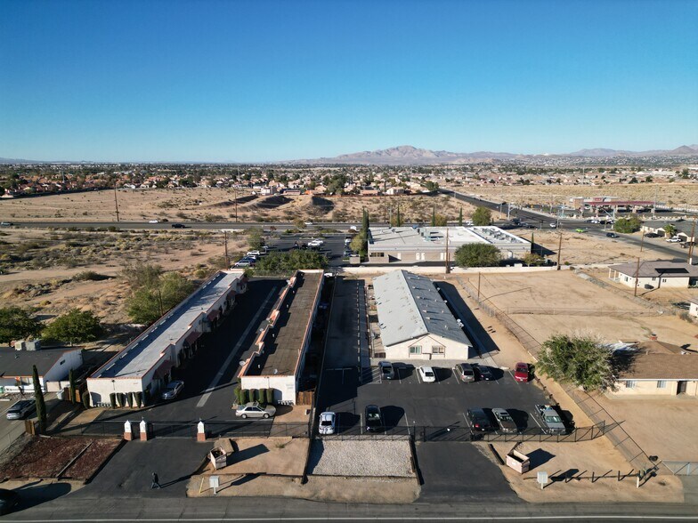 16440 Sequoia Ave, Hesperia, CA à vendre - Photo de l’immeuble – Image 2 sur 6