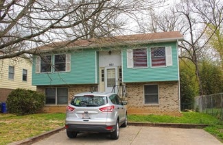 Plus de détails pour 7523 Rhode Island Ave, College Park, MD - Spécialisé à vendre