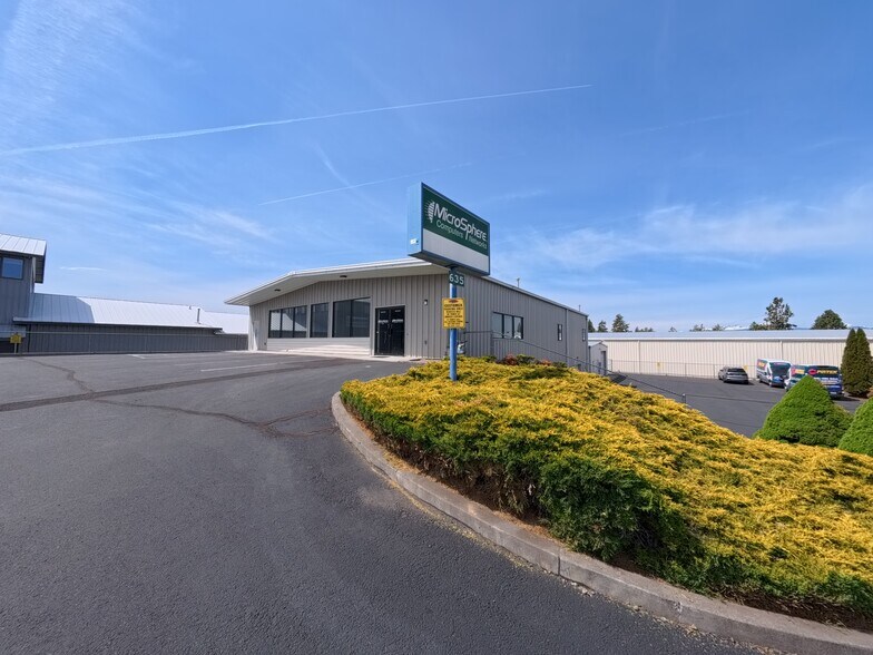 635 SE Business Way, Bend, OR à vendre - Photo de l’immeuble – Image 2 sur 22