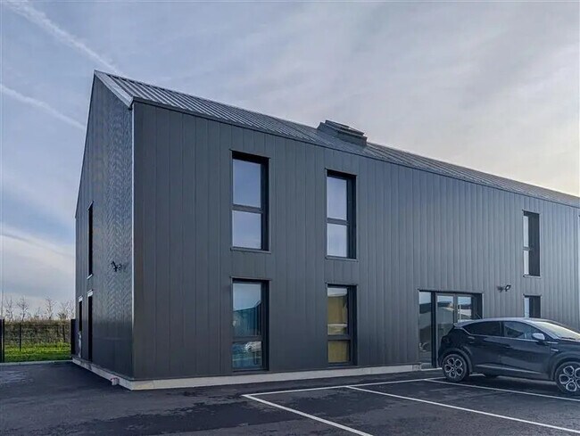 Plus de détails pour Bureau à louer