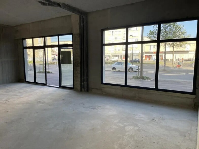 Local commercial dans Caen à vendre - Photo de l’immeuble – Image 3 sur 5