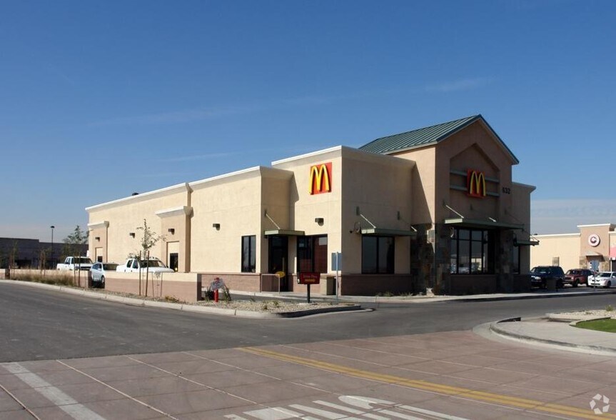 N Van Buren St, Goodyear, AZ à louer - Photo de l’immeuble – Image 3 sur 4