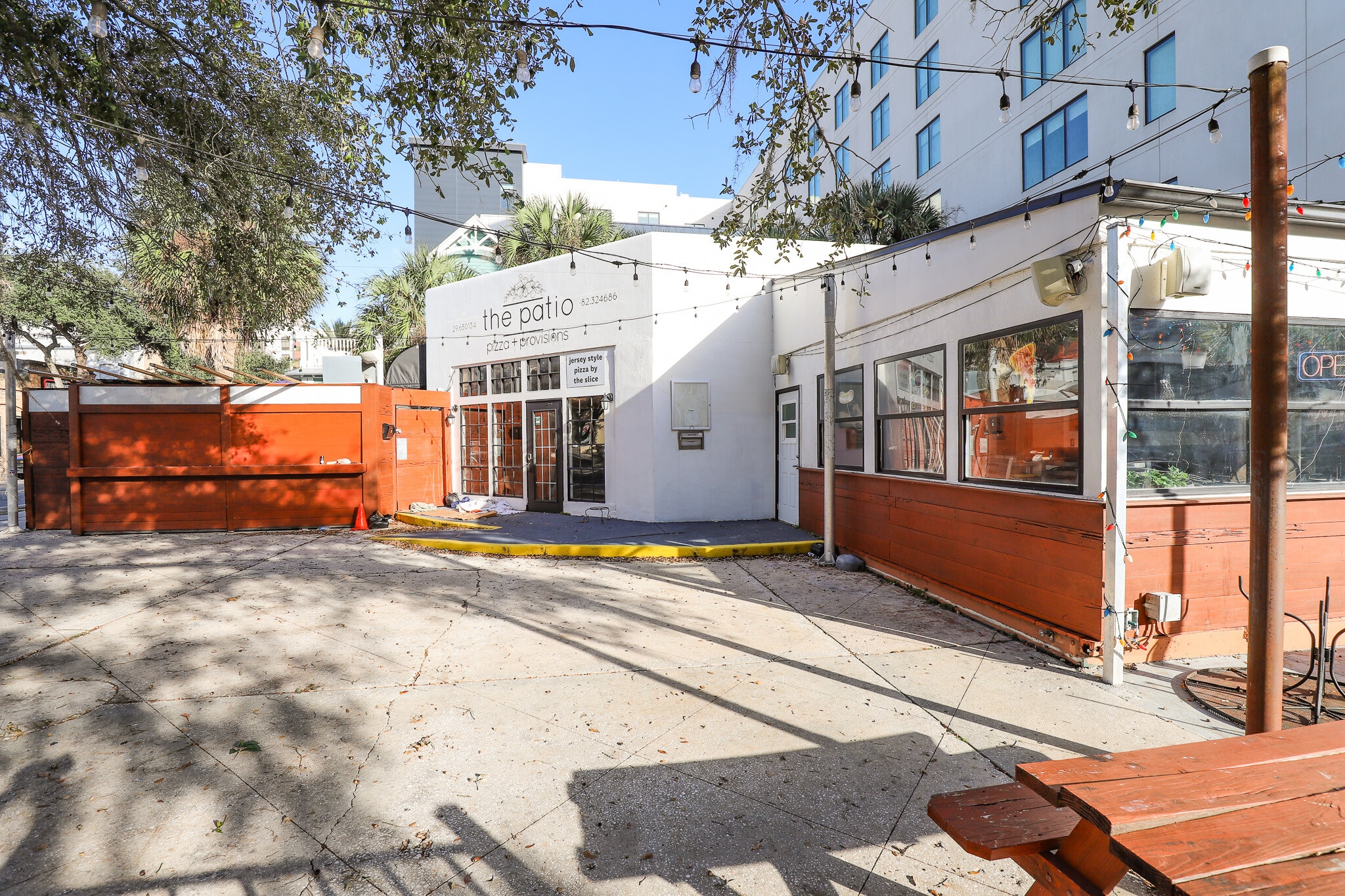 5 SE 2nd Ave, Gainesville, FL à louer Photo intérieure– Image 1 sur 8