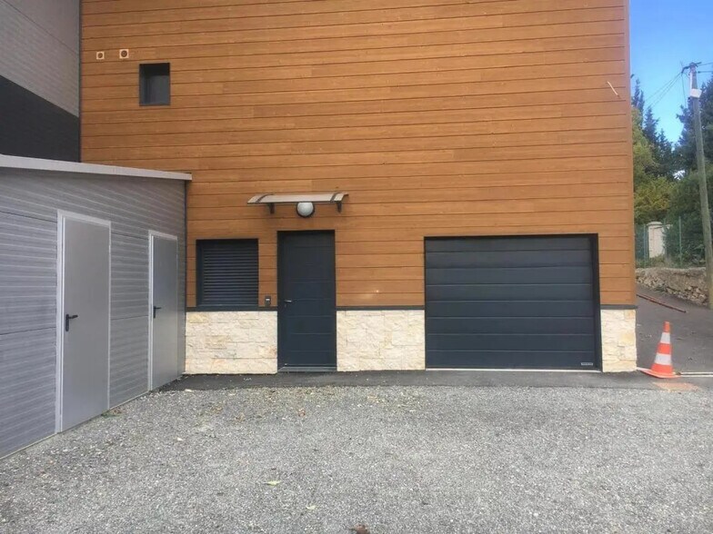Industriel/Logistique dans Mougins à louer - Photo de l’immeuble – Image 2 sur 10