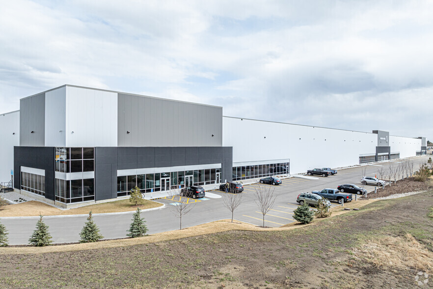 12642 184th St NW, Calgary, AB à louer - Photo de l’immeuble – Image 1 sur 5