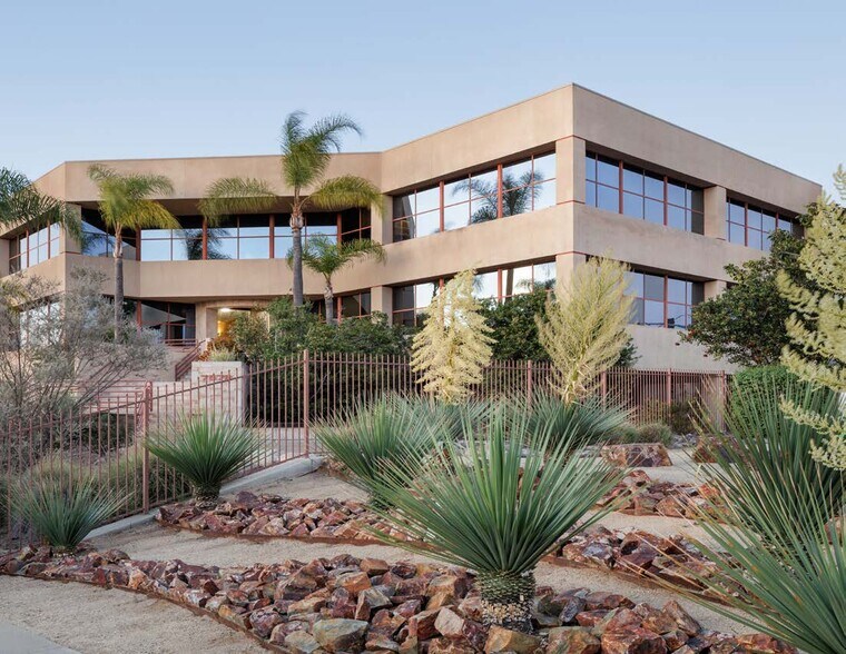 7578 El Cajon Blvd, La Mesa, CA à vendre - Photo de l’immeuble – Image 3 sur 6