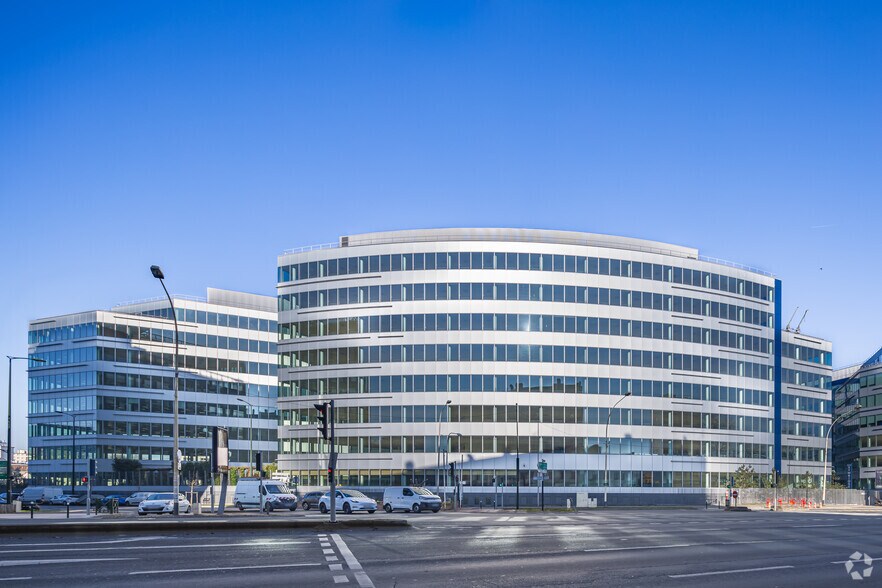 Bureau dans Bagneux à louer - Photo principale – Image 1 sur 11