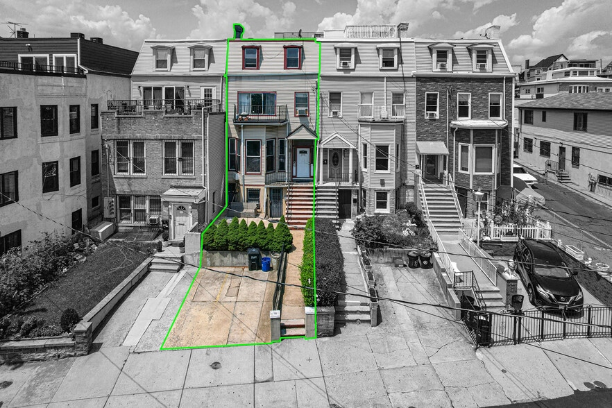 298 Paterson Plank Rd, Jersey City, NJ à vendre - Photo principale – Image 1 sur 7