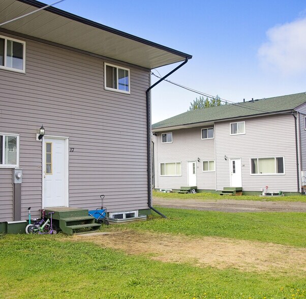 99 Stuart Dr, Mackenzie, BC à vendre - Photo de l’immeuble – Image 1 sur 7