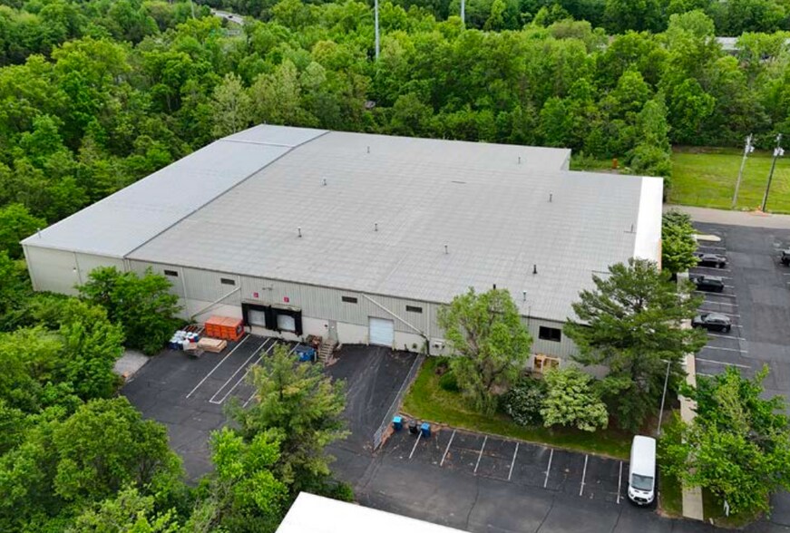11420 Deerfield Rd, Blue Ash, OH à louer - Photo de l’immeuble – Image 2 sur 21