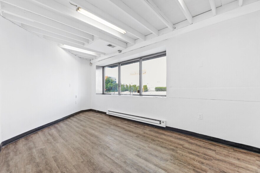 145-147 Broadway, Everett, MA à louer - Photo intérieure – Image 3 sur 11