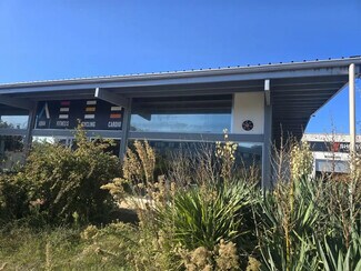 Plus de détails pour Local commercial à louer