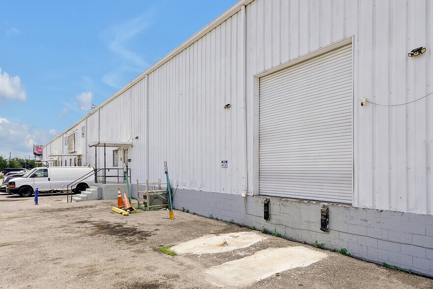 11435 Rocket Blvd, Orlando, FL à louer - Photo de l’immeuble – Image 3 sur 43