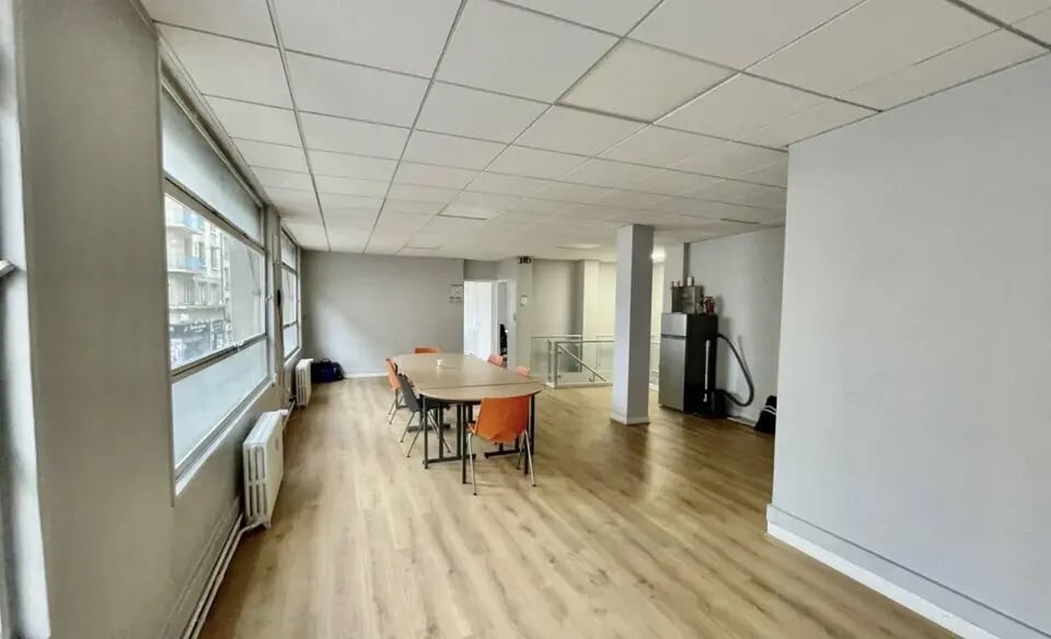 Local commercial dans Rouen à vendre - Photo intérieure – Image 2 sur 3