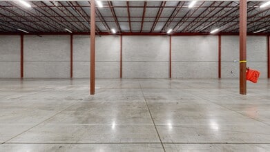 8705 Torbram Rd, Brampton, ON à louer Numérisation 3D Matterport– Image 1 sur 2