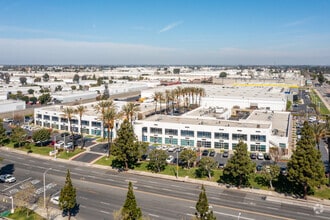 2941 W MacArthur Blvd, Santa Ana, CA - VUE AÉRIENNE  vue de carte