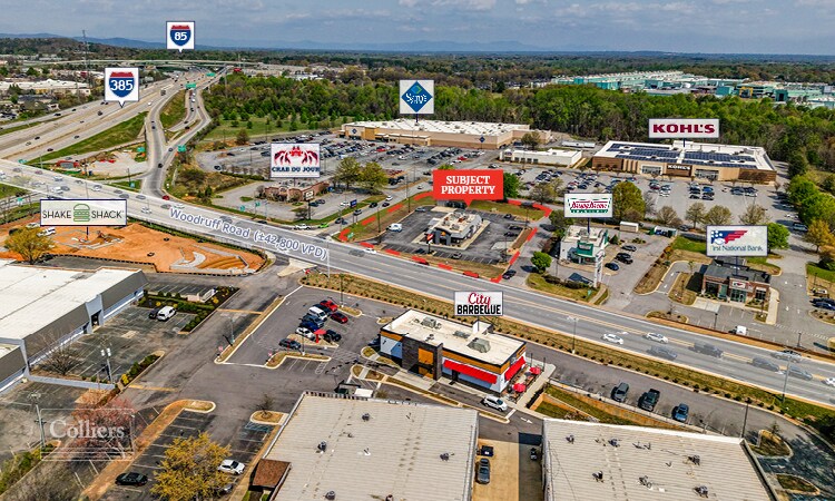 1213 Woodruff Rd, Greenville, SC à vendre - Photo principale – Image 1 sur 12