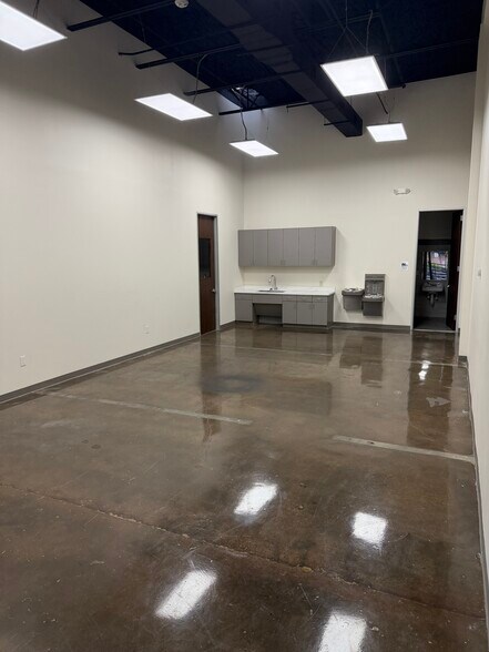 1700 Wirt Rd, Houston, TX à louer - Photo de l’immeuble – Image 2 sur 7