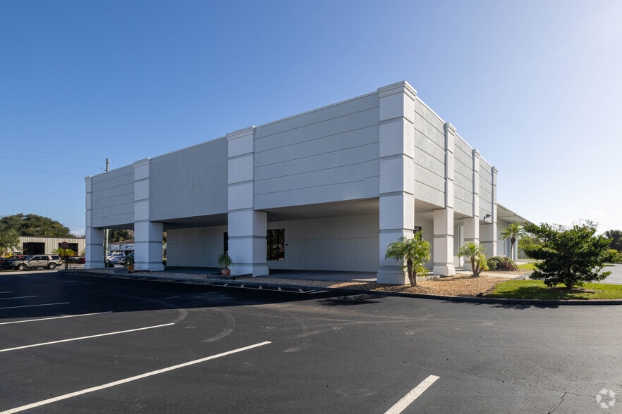 855 N Highway 17-92, Longwood, FL à louer - Photo de l’immeuble – Image 3 sur 12