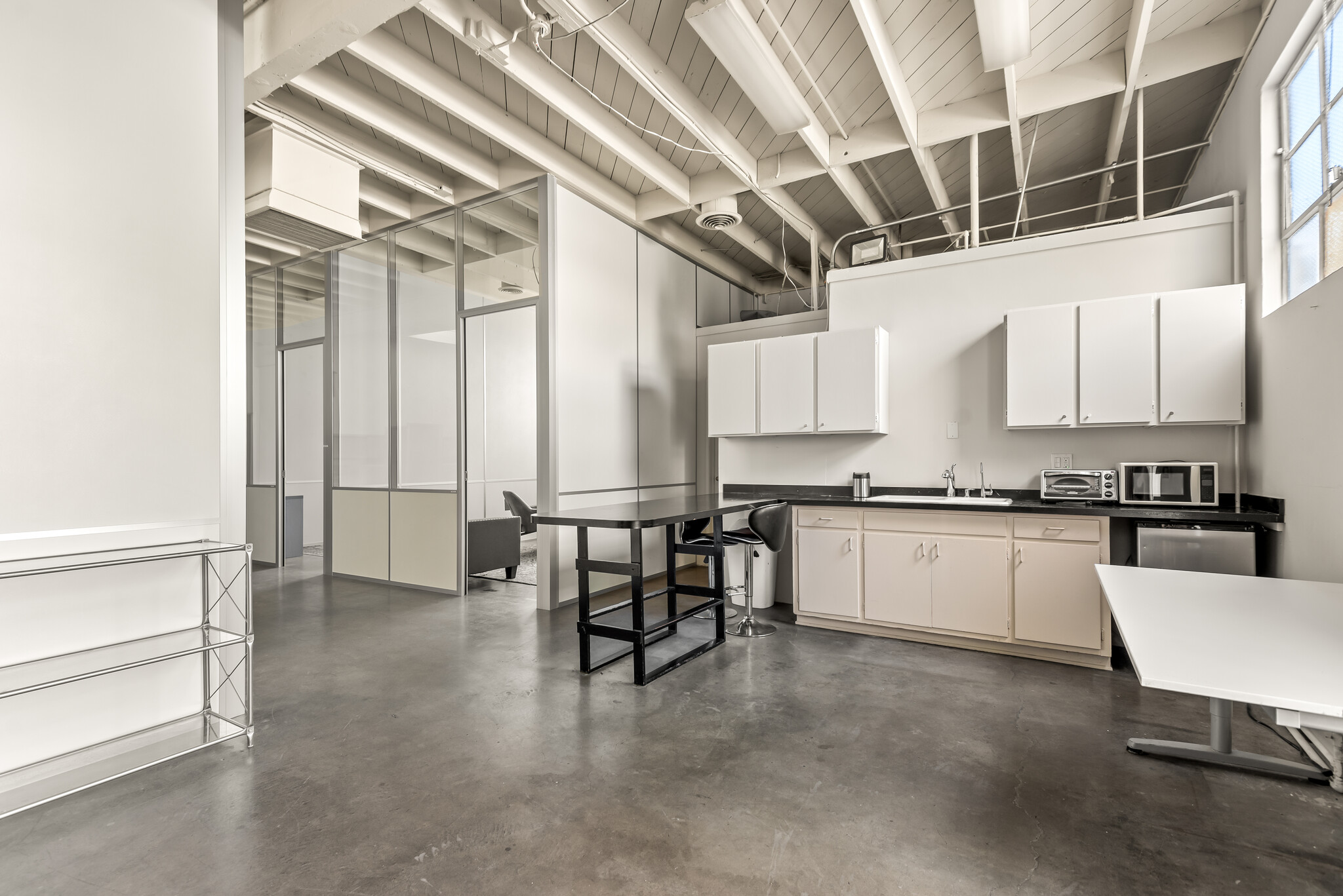 1108 Tamarind Ave, Los Angeles, CA à vendre Photo intérieure– Image 1 sur 5