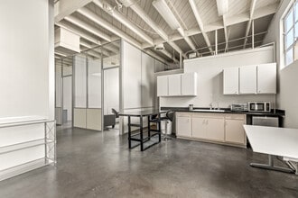 1108 Tamarind Ave, Los Angeles, CA à vendre Photo intérieure– Image 1 sur 5