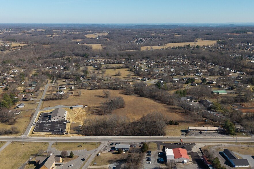 105 Eastside Dr, White House, TN à vendre - Photo de l’immeuble – Image 2 sur 14