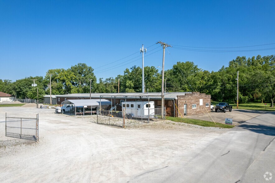 235 Glaser St, Fairborn, OH à louer - Photo de l’immeuble – Image 3 sur 5