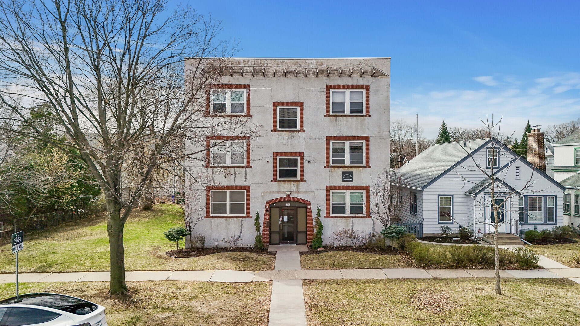 1232 Marshall Ave, Saint Paul, MN à vendre Photo principale– Image 1 sur 48