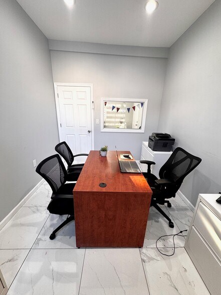 303 Semel Ave, Garfield, NJ à louer - Photo intérieure – Image 2 sur 9