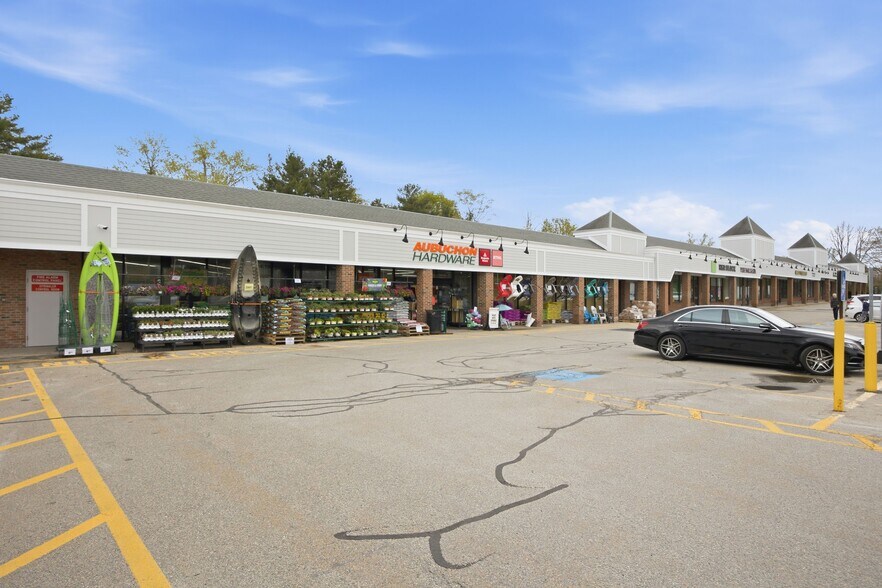 117-127 Great Rd, Stow, MA à louer - Photo de l’immeuble – Image 3 sur 11