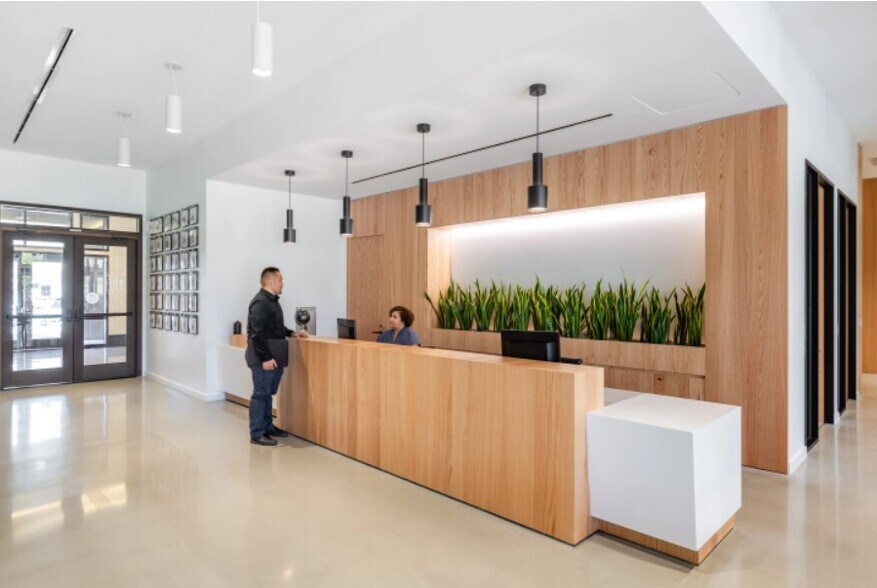680 E Colorado Blvd, Pasadena, CA à louer - Photo intérieure – Image 3 sur 7