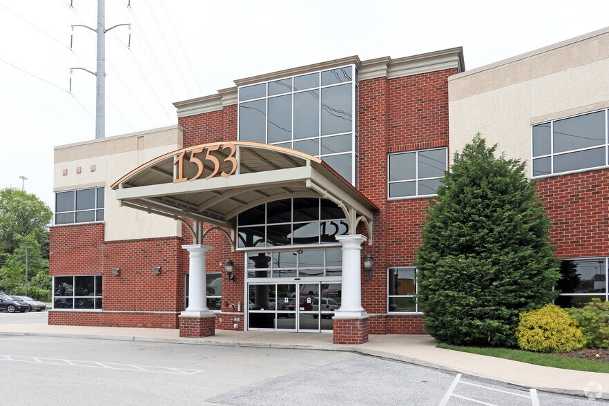 1553 Chester Pike, Crum Lynne, PA à louer - Photo de l’immeuble – Image 3 sur 7