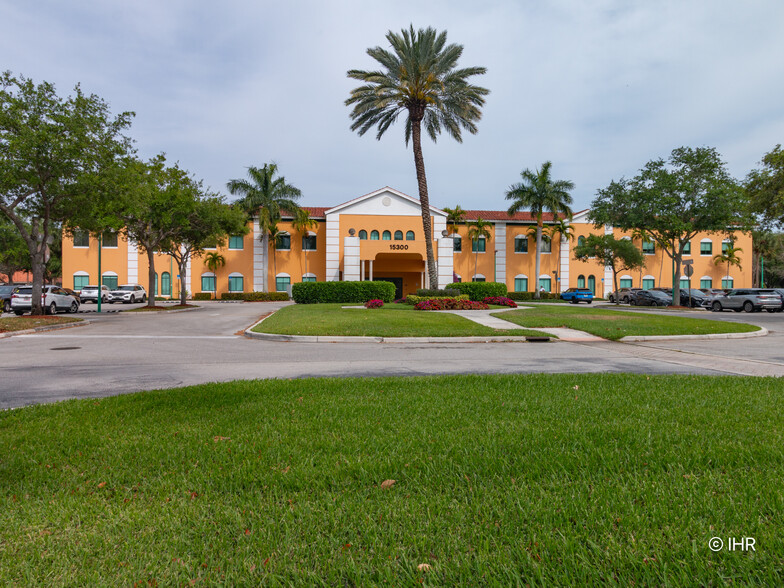 15300 S Jog Rd, Delray Beach, FL à vendre - Photo de l’immeuble – Image 2 sur 30