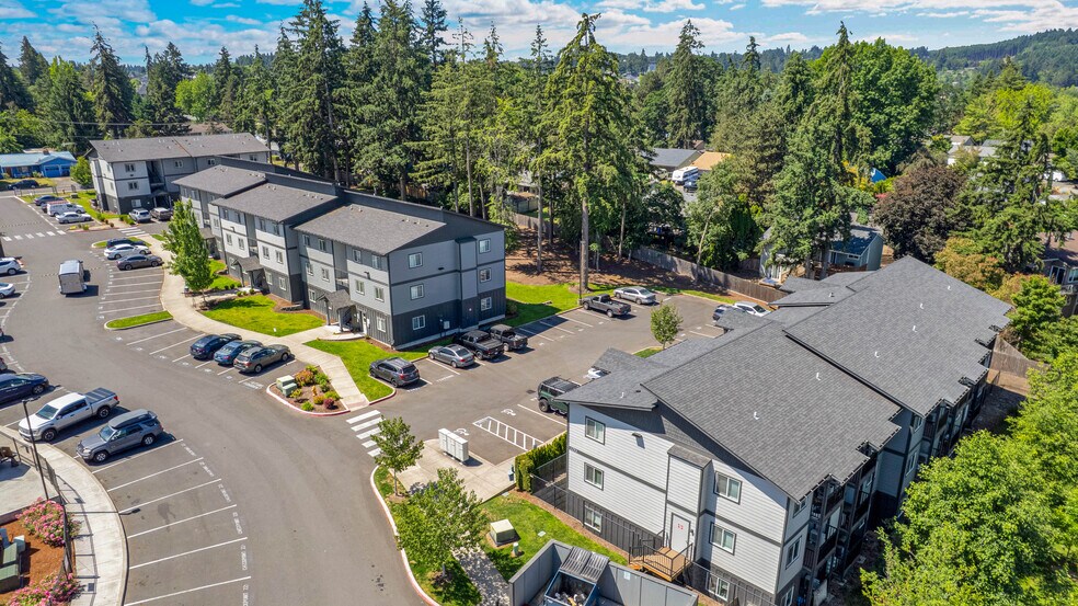 1225 NW Riverbend Rd, Salem, OR à vendre - Photo de l’immeuble – Image 1 sur 7
