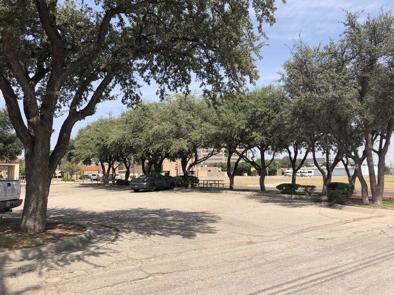 201 E Illinois Ave, Midland, TX à vendre - Autre – Image 3 sur 86