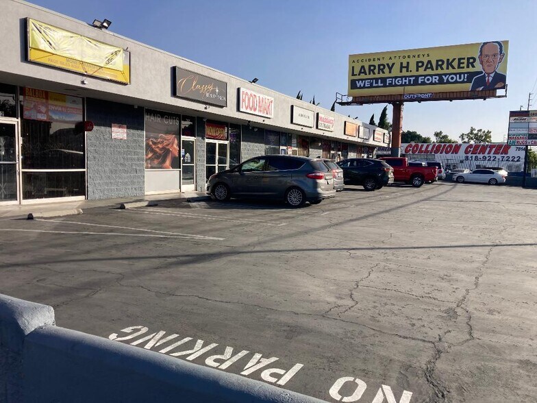 7816-7834 Balboa Blvd, Van Nuys, CA à louer - Photo de l’immeuble – Image 3 sur 4