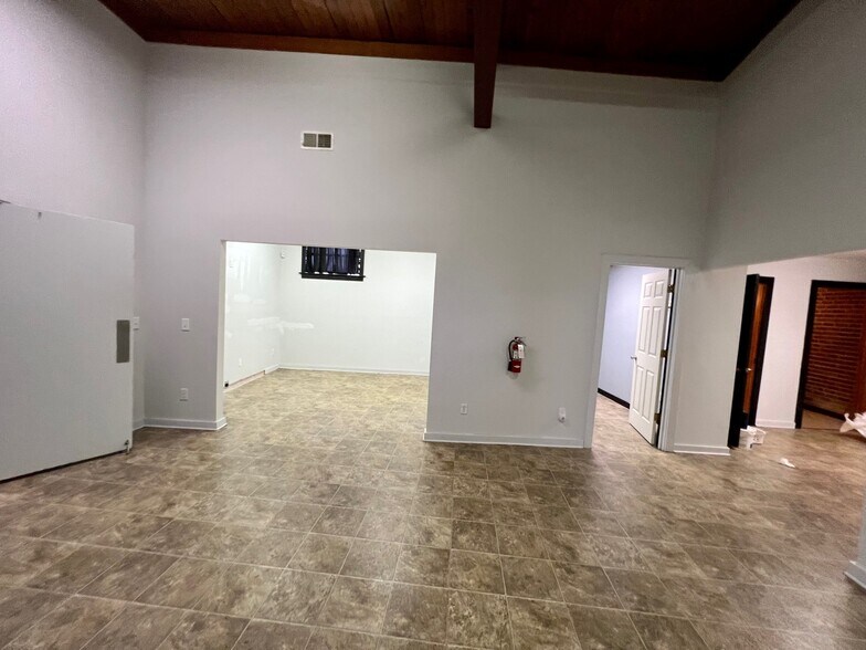 239 White Oak St, Asheboro, NC à louer - Photo intérieure – Image 3 sur 8