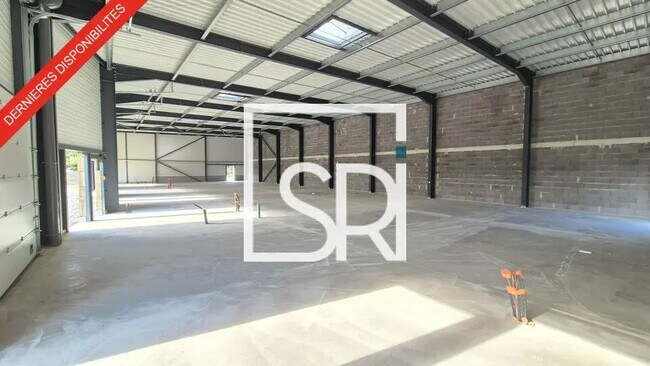 Plus de détails pour Industriel/Logistique à louer