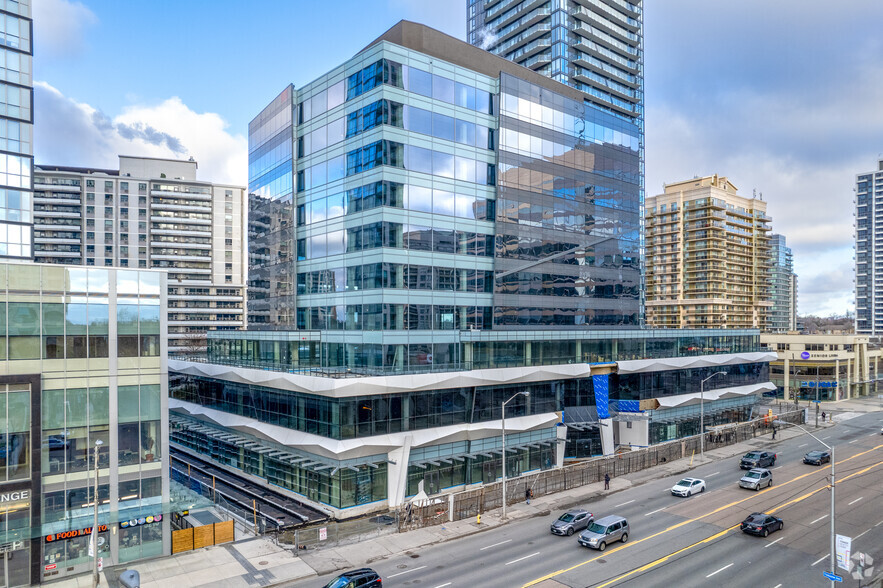 5250 Yonge St, Toronto, ON à louer - Photo de l’immeuble – Image 1 sur 4