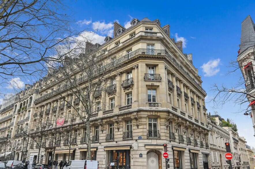 48 Avenue Victor Hugo, Paris à louer - Photo de l’immeuble – Image 1 sur 7